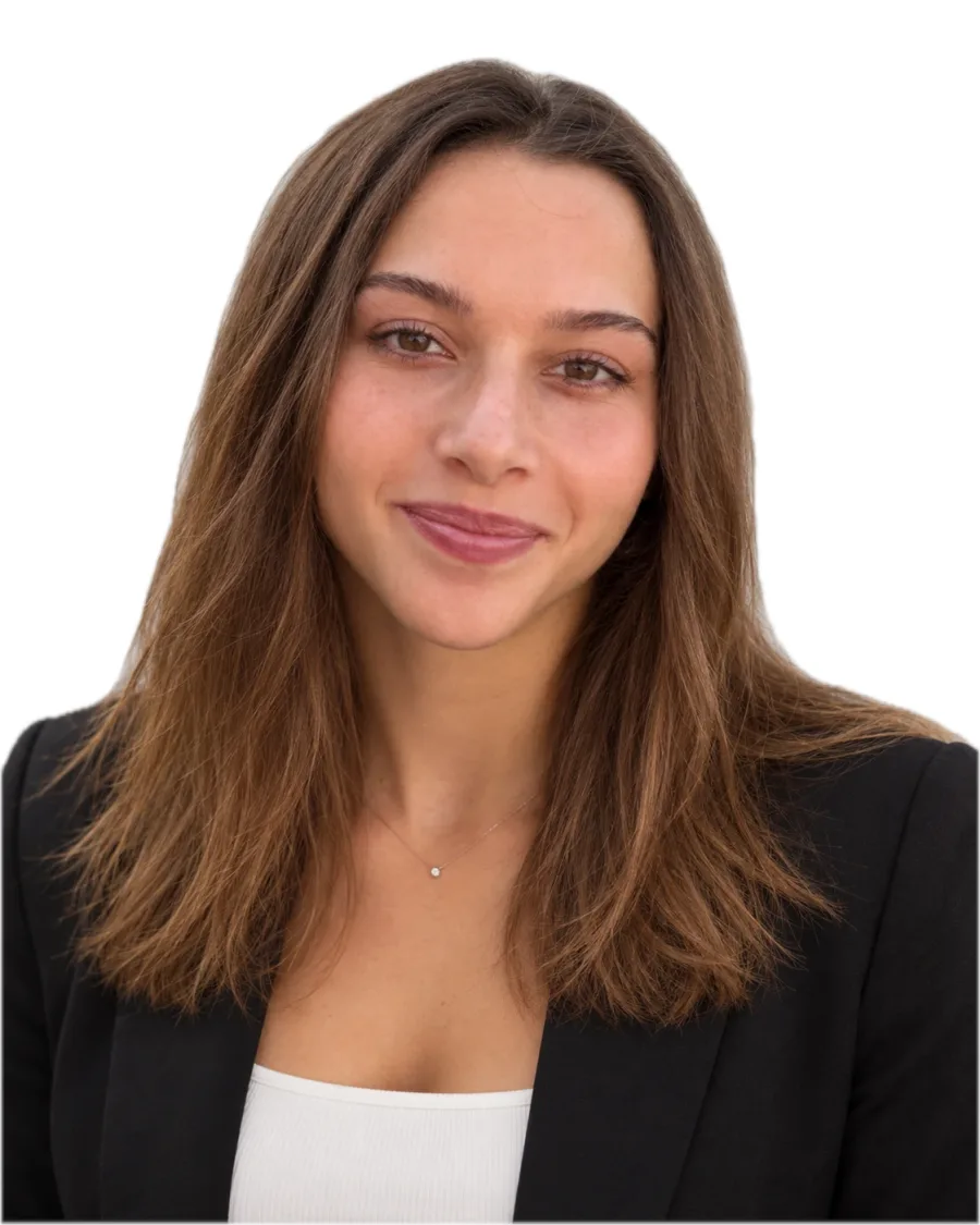Sara T.